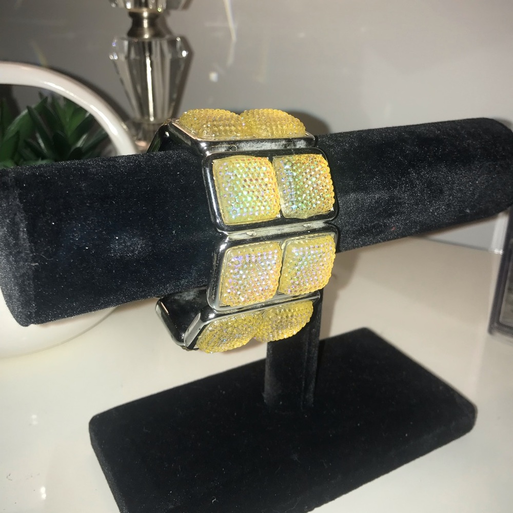 Gorgeous silver and yellow stoned bracelet!